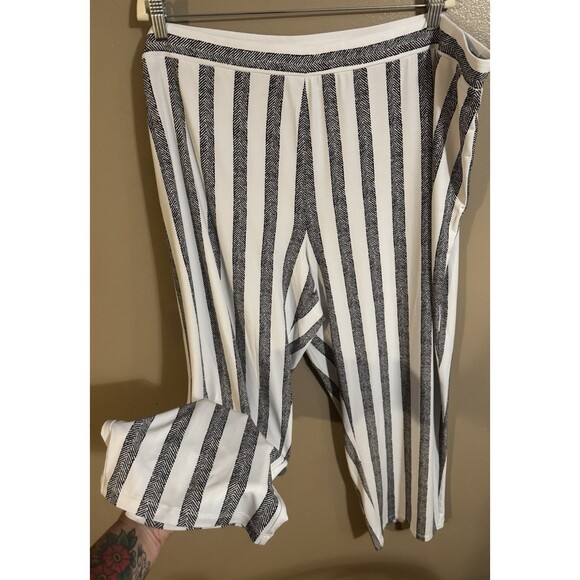 Susan Graver Liquid Knit Elastic Waist Black White Patterened Pants 3x - Picture 1 of 7